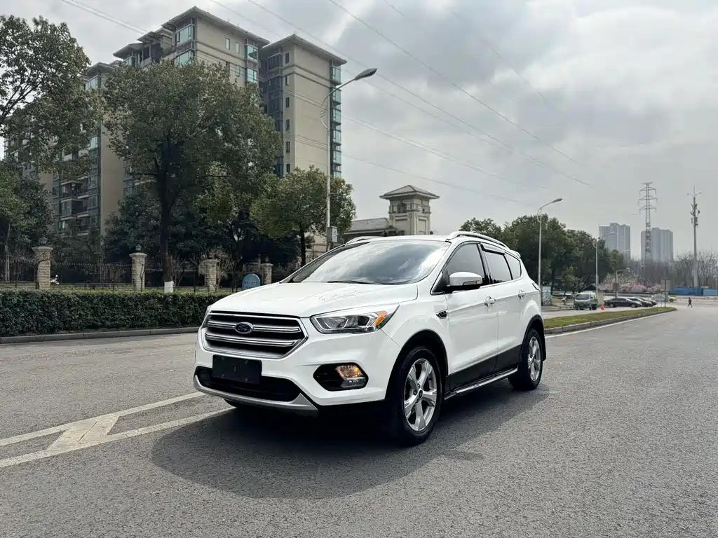 FORD ESCAPE 2017