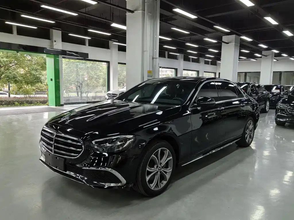 MERCEDES BENZ E-CLASS 2022