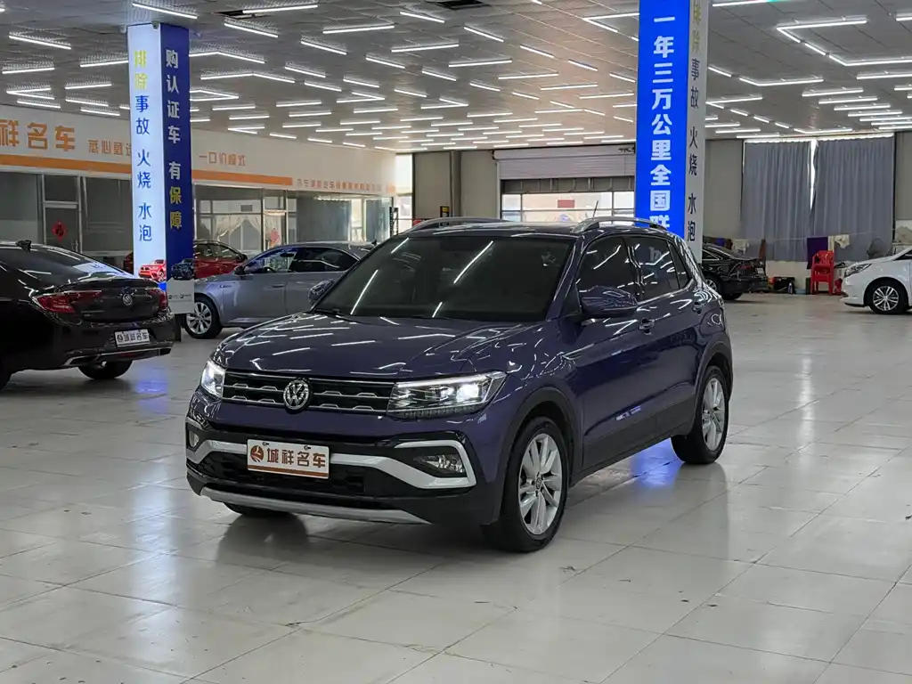 VOLKSWAGEN T-CROSS 2020