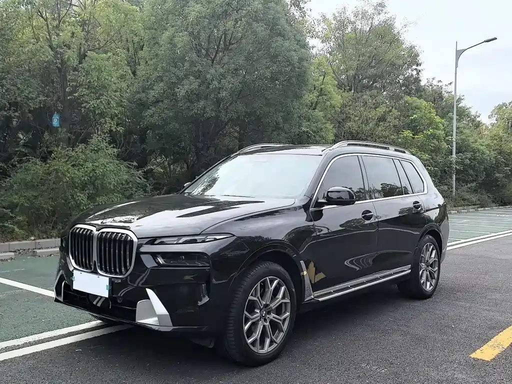 BMW X7 2023