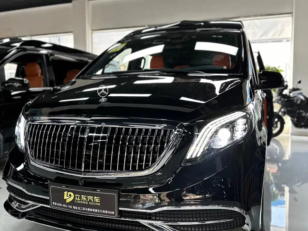 MERCEDES BENZ VITO 2024